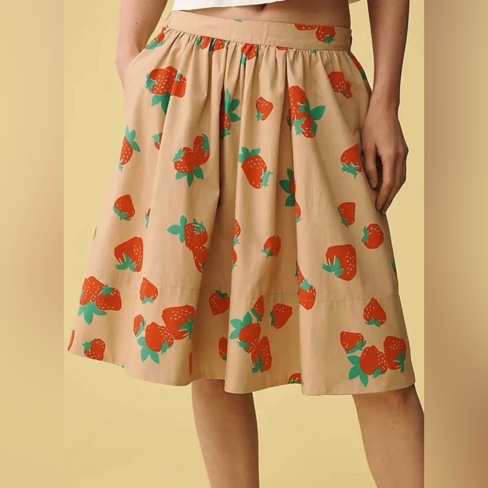 Maeve Crisp Poplin Dress with Pleated Detailing